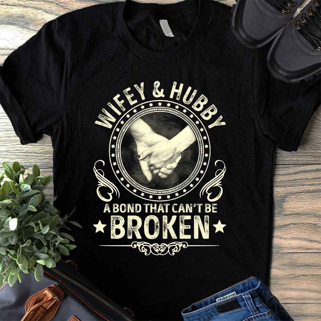 Wifey And Hubby - T-shirt and Hoodie 1218