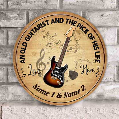 An Old Guitarist Personalized Round Wood Sign