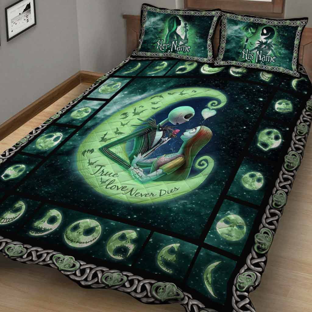 True Love Never Dies - Personalized Nightmare Quilt Set